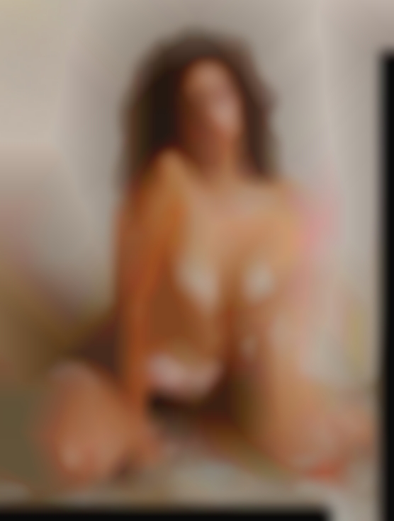 Ssbbw botin fat grey girls horny t-string!